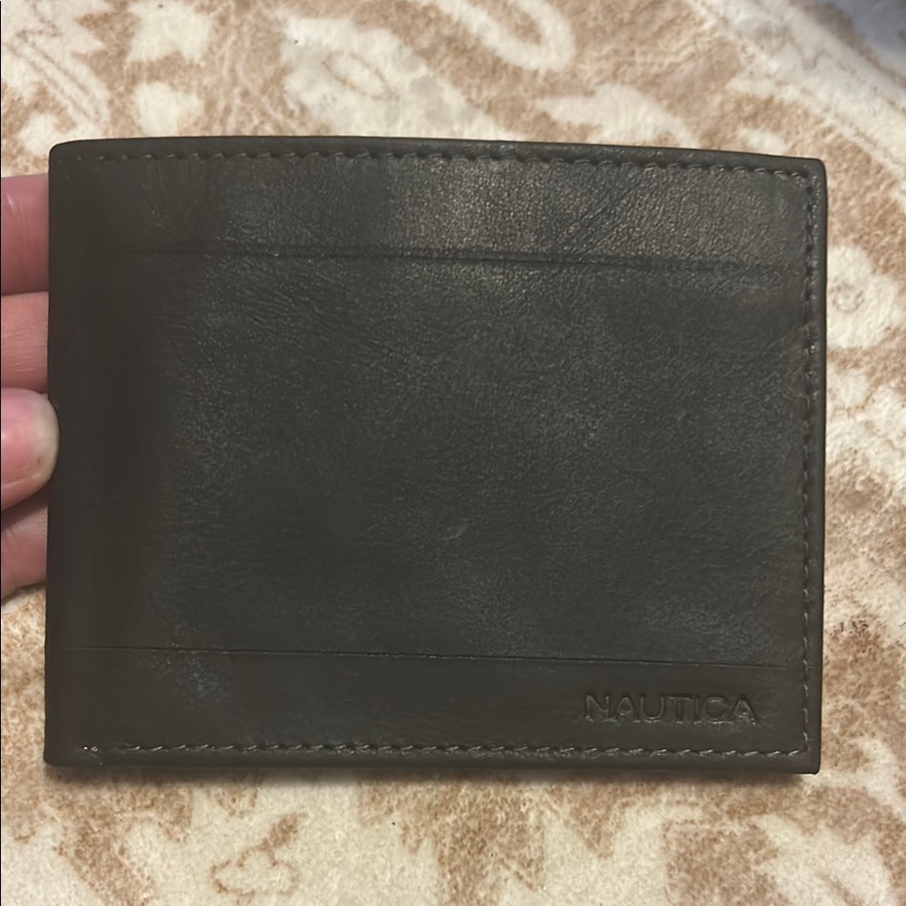 Nautica Men's Brown Leather Wallet